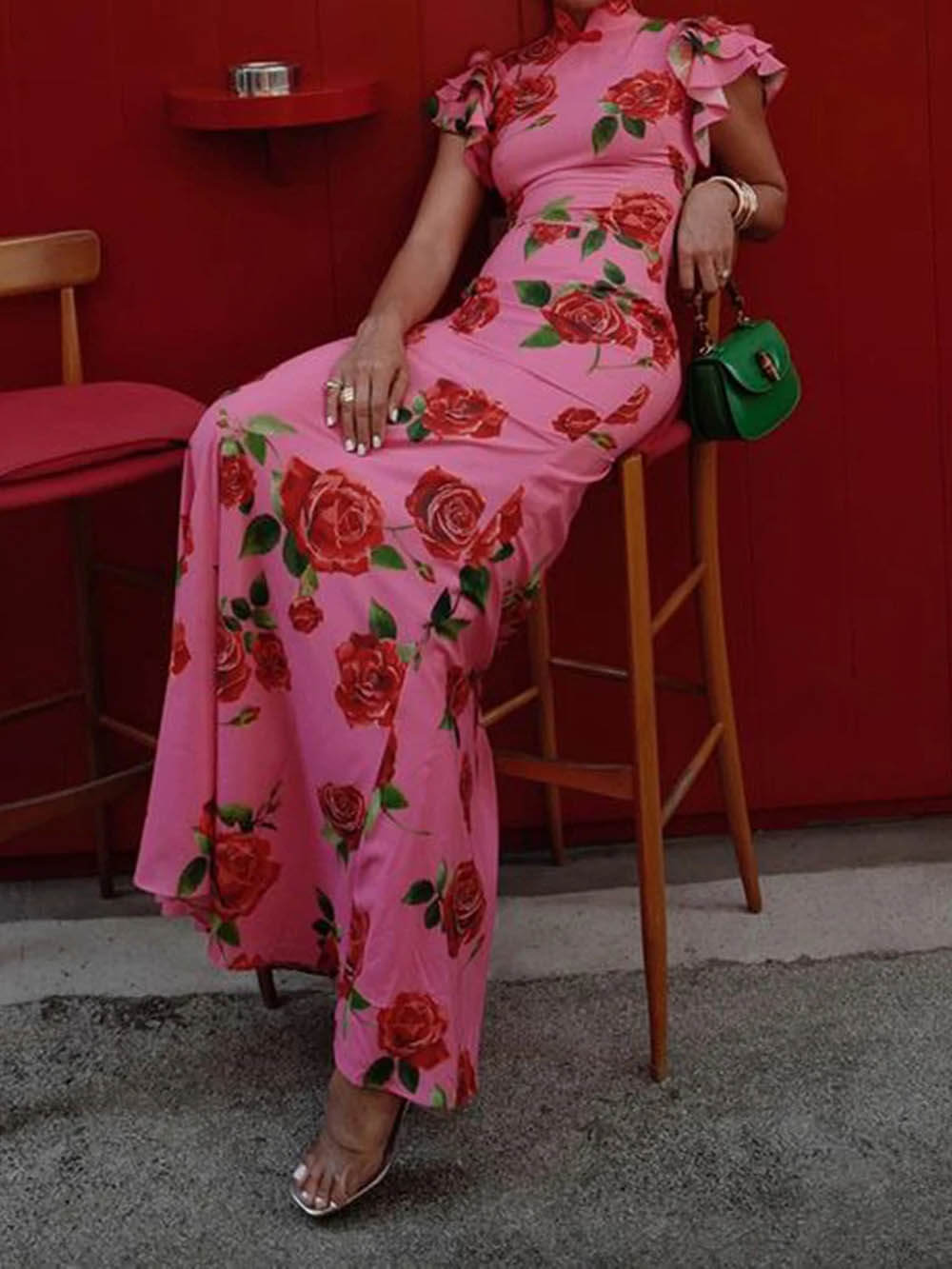 Maxi sukienka cheongsam z elastycznym materiałem i warstwowym nadrukiem kwiatowym z dzwonowymi rękawami i cheongsam