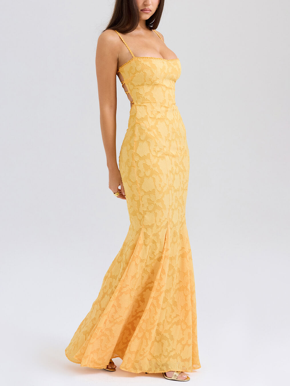 Elegancka sukienka maxi z dzianiny w stylu sexy z fishtail