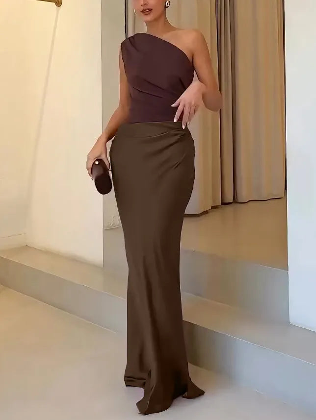 Elegancka Sukienka Maxi na Jedno Ramię z Faltami