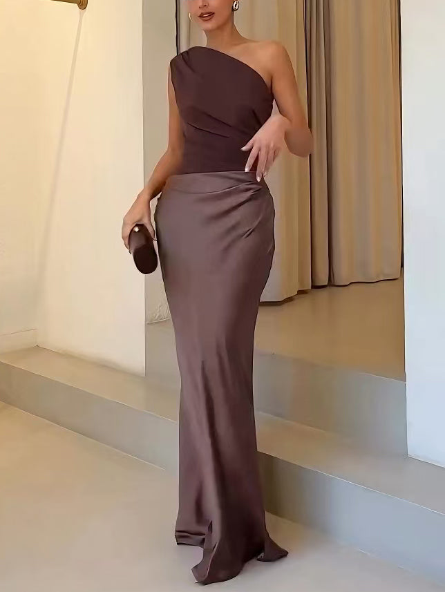Elegancka Sukienka Maxi na Jedno Ramię z Faltami