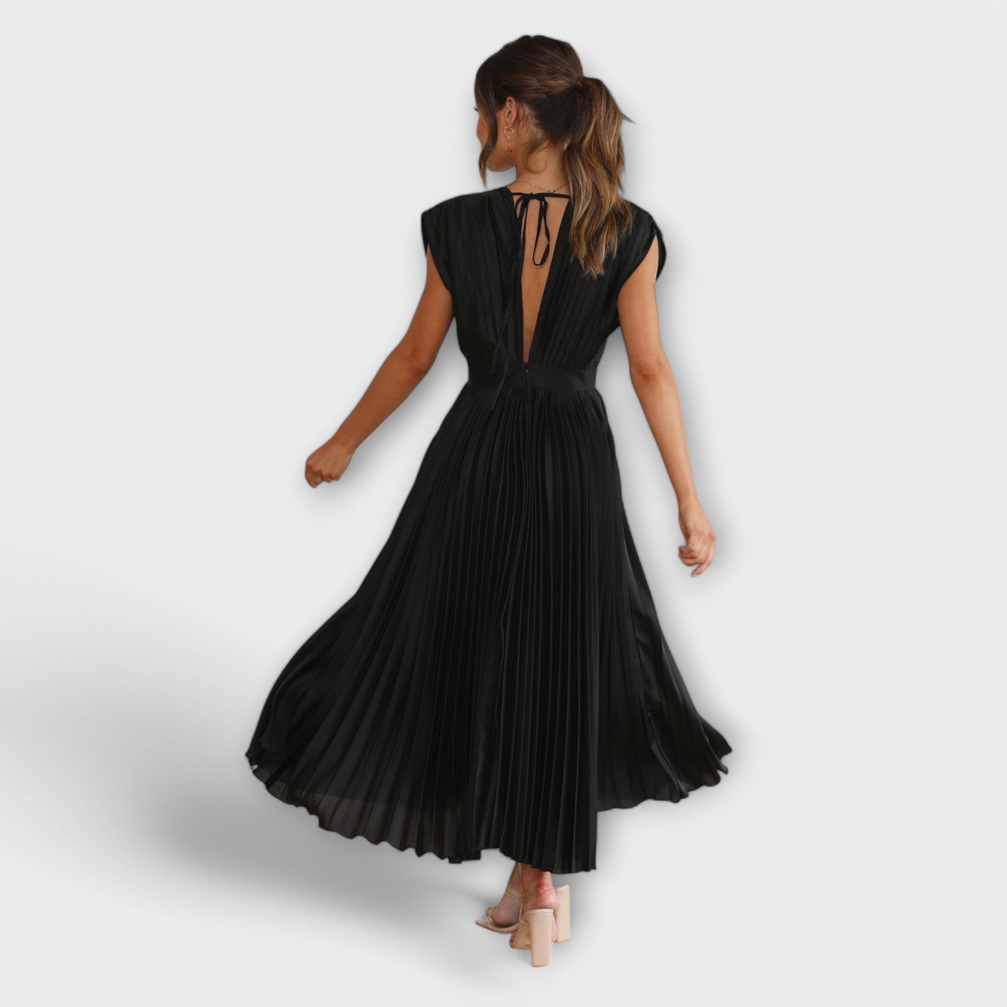Alessia | Elegancka Sukienka Plisowana