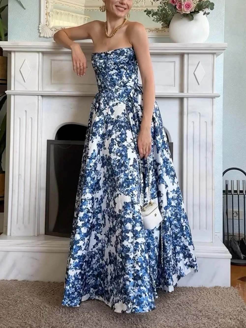 Elegancka maxi sukienka bez ramiączek z nadrukiem