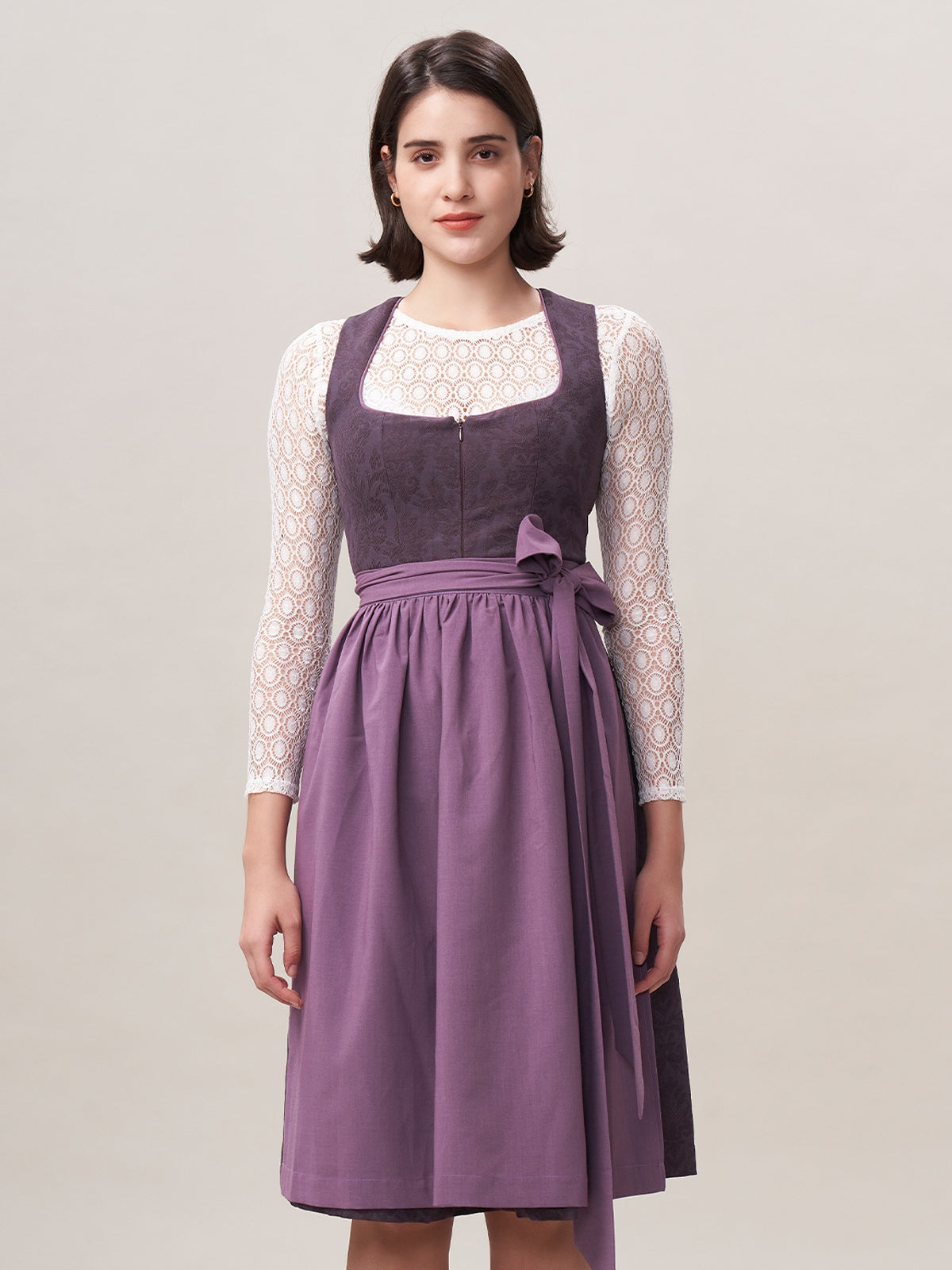 DIRNDL | AKELA