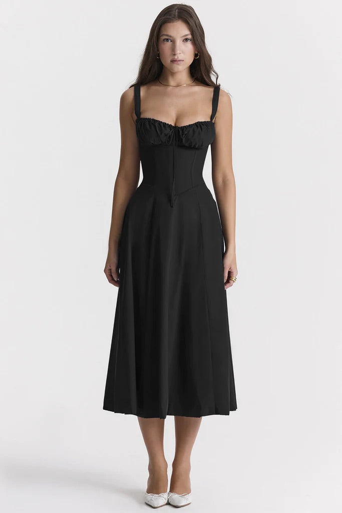 Kwiatowa sukienka bustier z formowaniem w talii